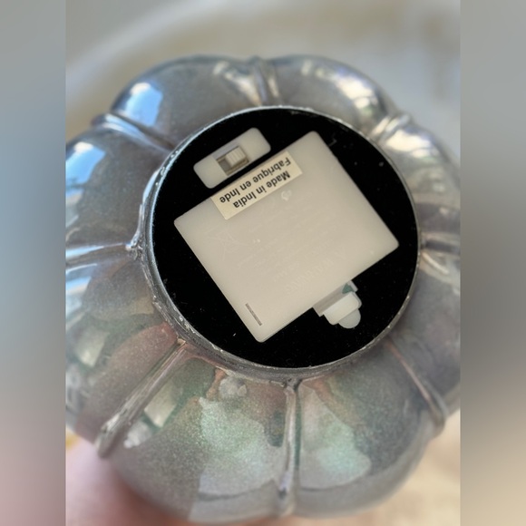 Iridescent light up pumpkin - Picture 6 of 10